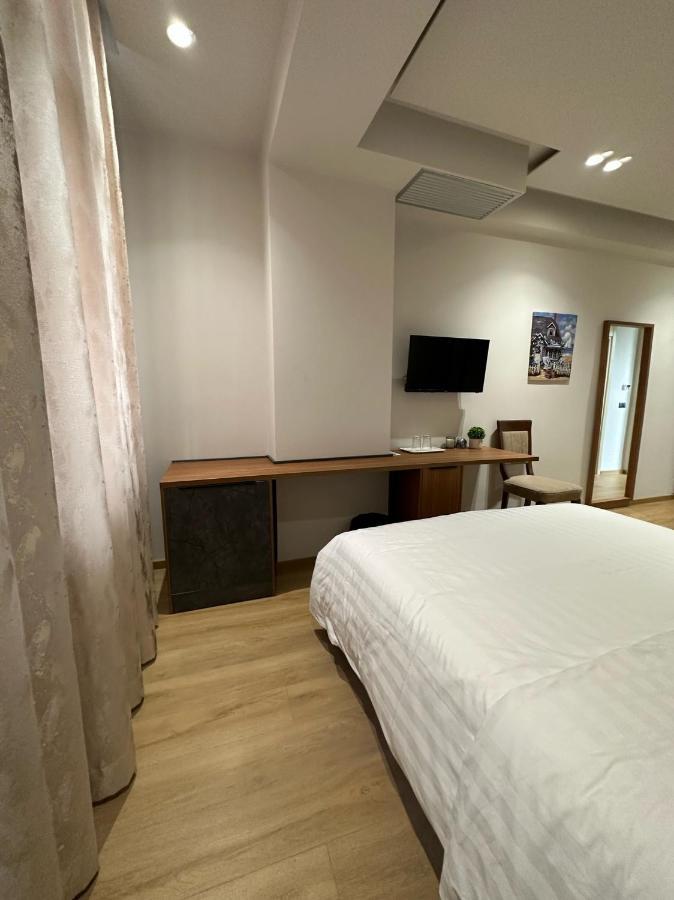 Hotel Bujtina Apsus